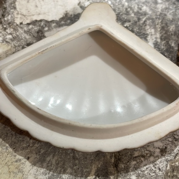 Vintage Porcelain Ring Box - Tiny Floral and Gold Jewelry Box - Picture 3 of 7